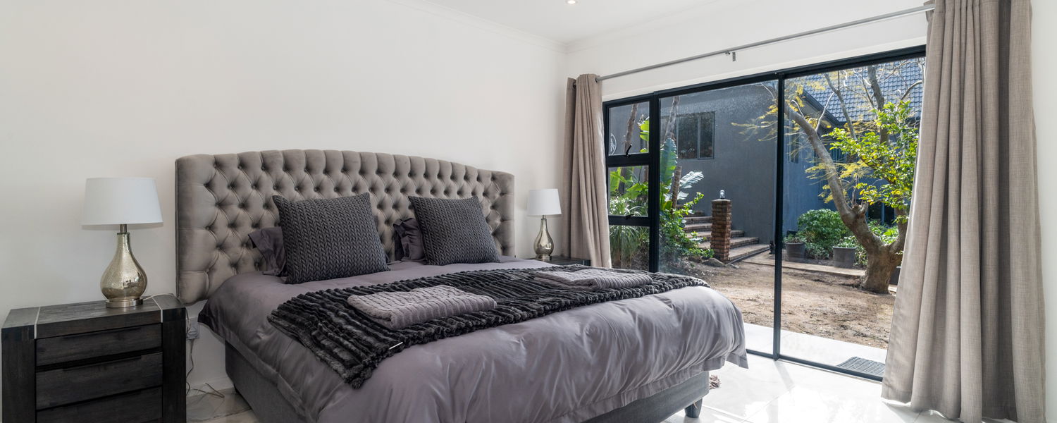 Welcome to Hout Bay Gem