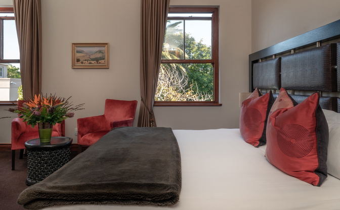 Standard Suite 4