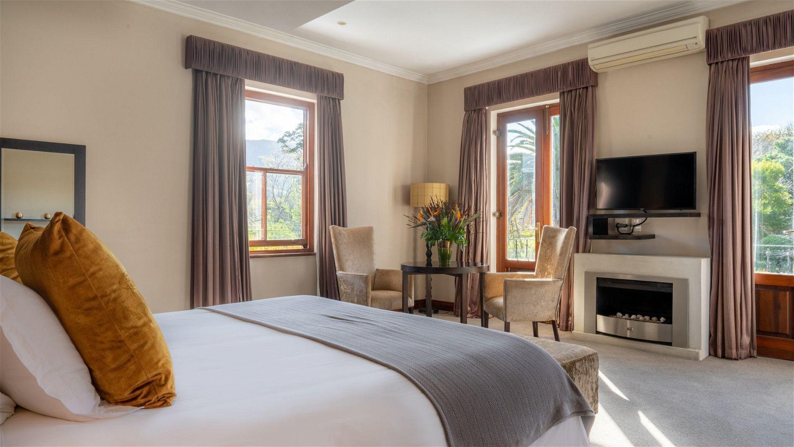 Suites and Villas