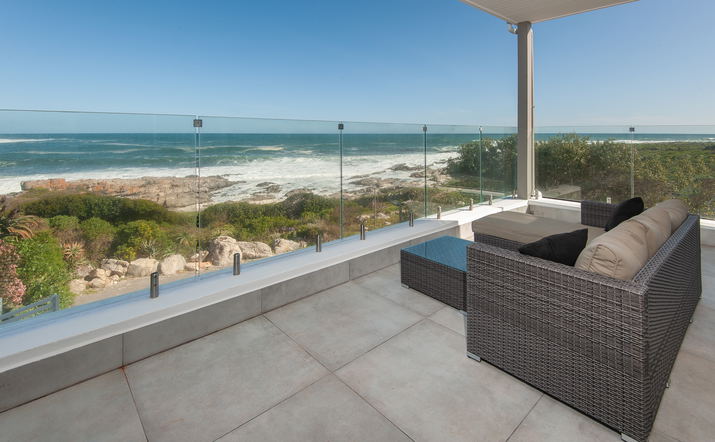 Ocean Front Rocky Shore Suite
