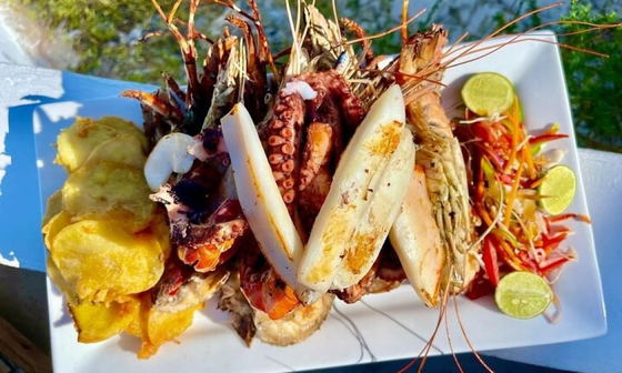 Imani Penthouse Dining Options - There are several restaurants and hotels nearby offering a variety of dining options during your stay.