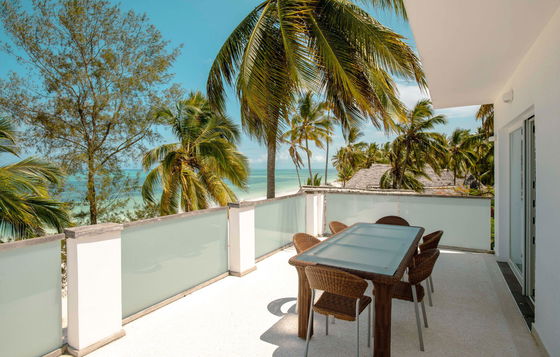 Imani Penthouse: Beachfront apartment in Zanzibar with breathtaking sea views.