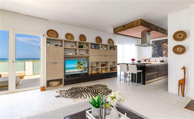Modern, comfortable living space - The ideal spot to unwind after a day exploring the enchanting island of Zanzibar.