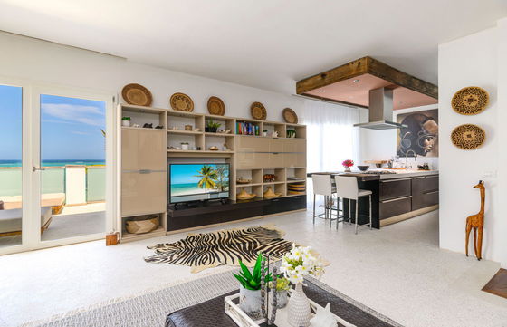 Modern, comfortable living space - The ideal spot to unwind after a day exploring the enchanting island of Zanzibar.