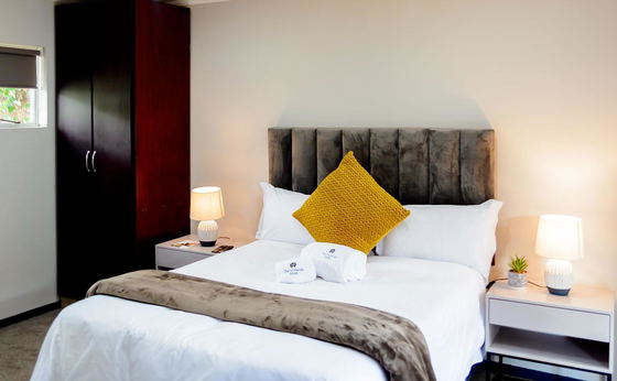 Deluxe Queen Room