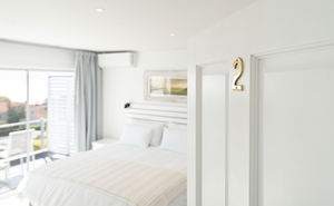 Deluxe King Room with Sea View - Room 2