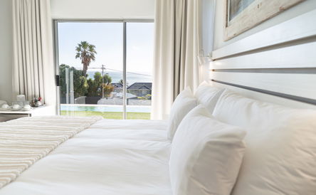 Deluxe King Room with Pool and Sea View