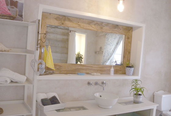 Charlotte House bathroom interior