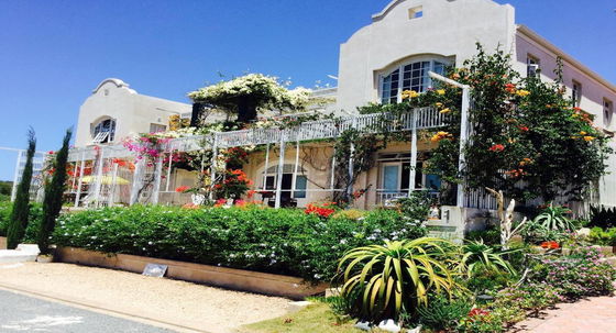 Front view of Charlotte House in Stilbaai