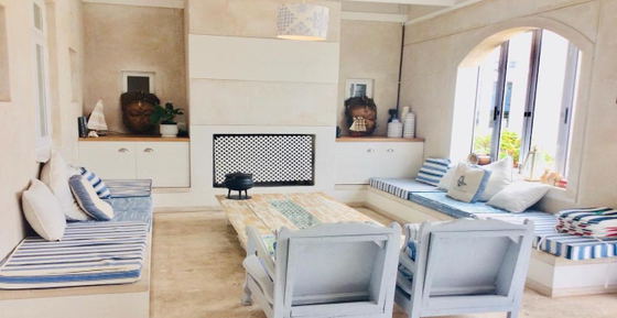 Relax at Charlotte House