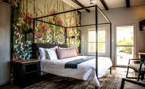 Deluxe Queen Room 1