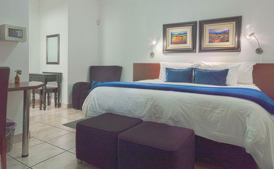 Room 4 - Superior Room