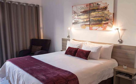 Room 9 - Superior Room
