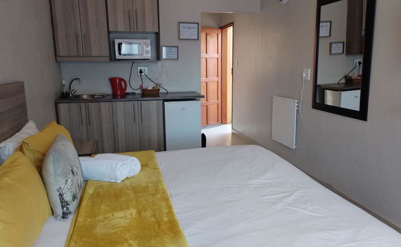 Tokelo Guesthouse Emalahleni