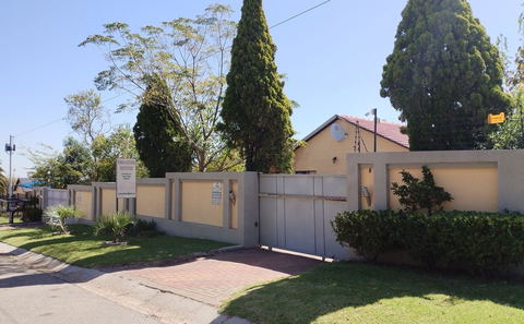 Tokelo Guesthouse Emalahleni