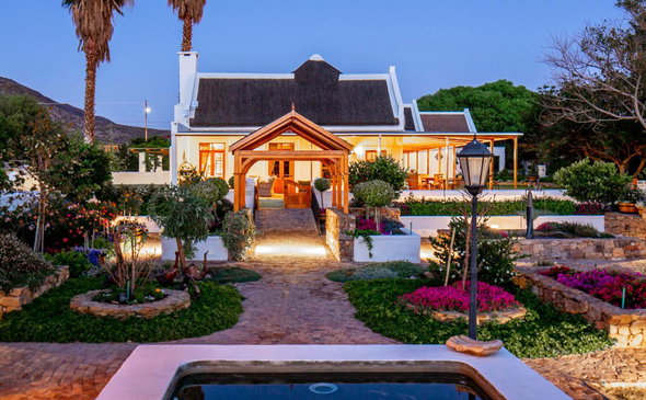 Mirtehof Guest Farm Estate: Orchard & Arcadia Suites