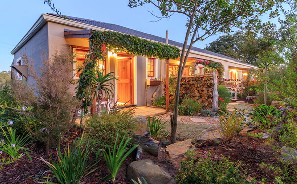 Woodlands Country Retreat: Couple Suite