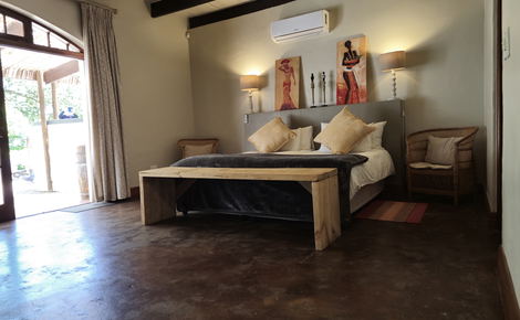 Heritage Barnyard Rooms
