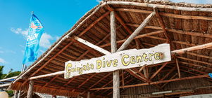 Guinjata Bay Dive Centre- Stay & Scuba 