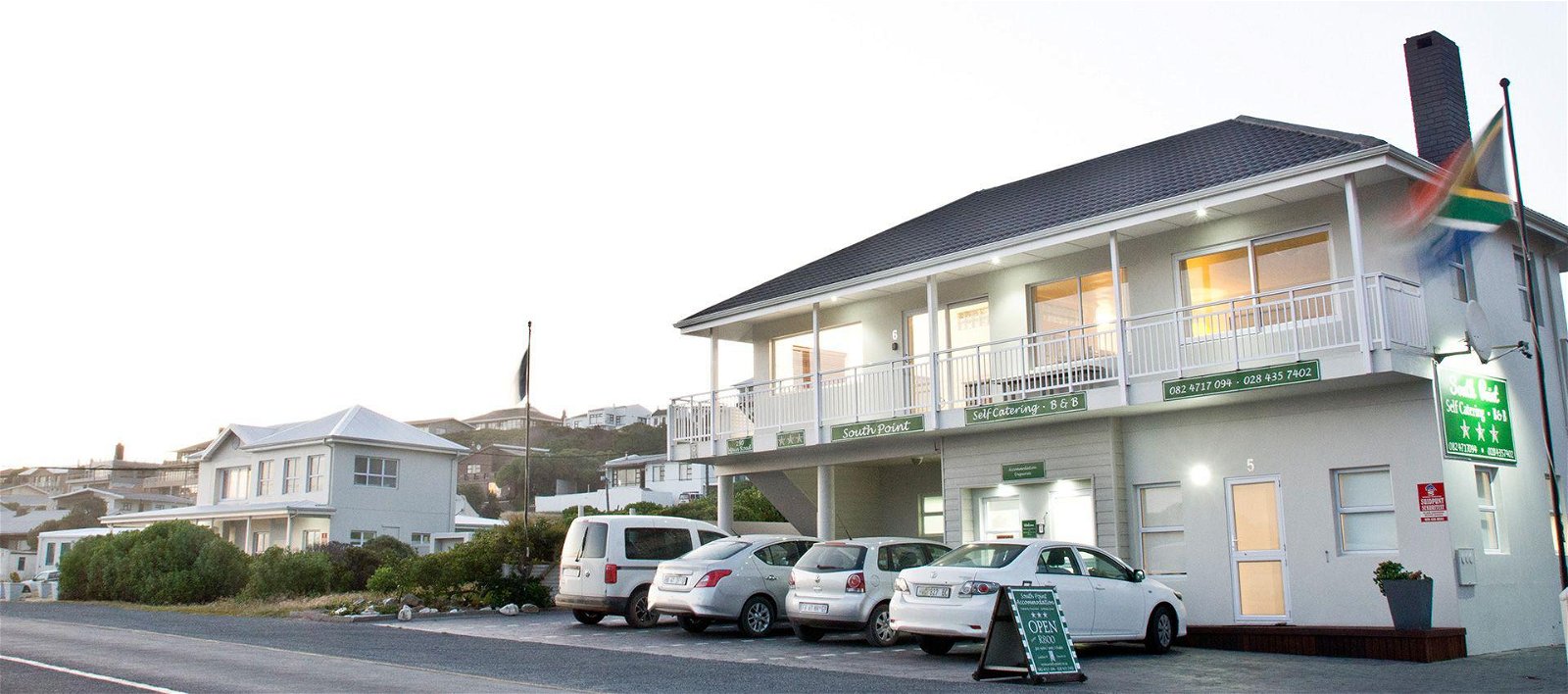 Accommodation at the southernmost tip of Africa. 100m from all restaurants, coffee shops, convenience stores, Agulhas National Park, Hhistoric Cape Agulhas Lighthouse and the ocean.