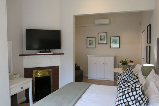 Oak Suite