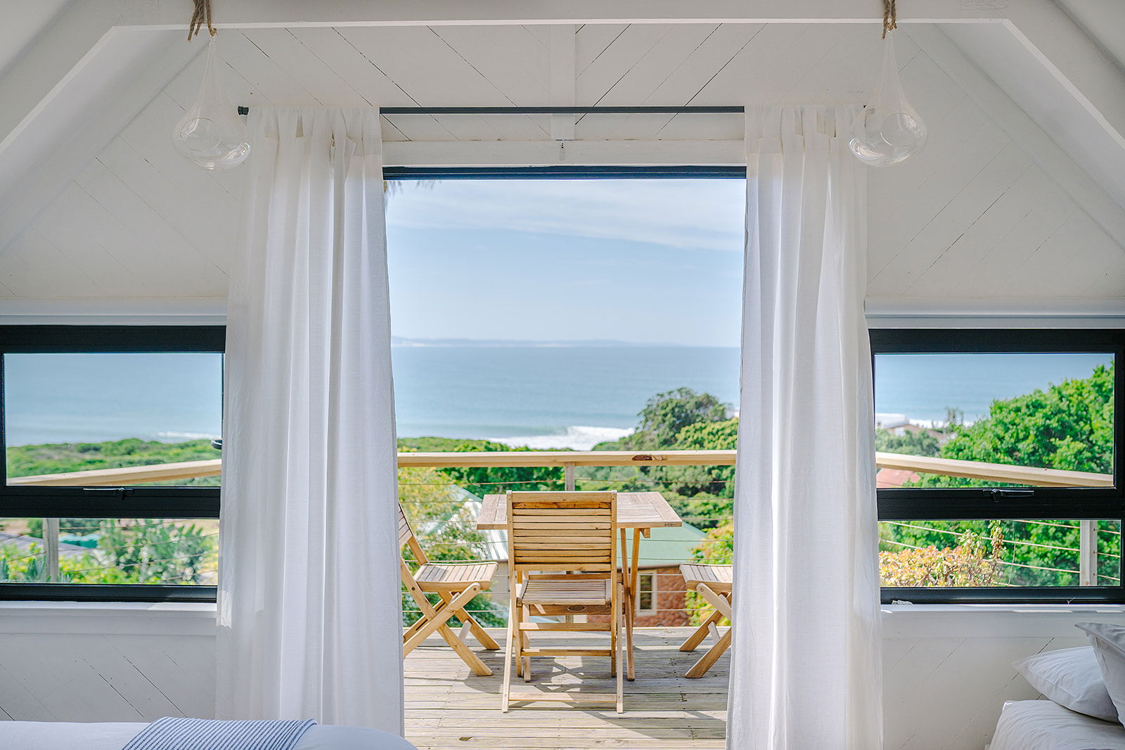 Pet Friendly Self Catering Accommodation in Jeffreys Bay