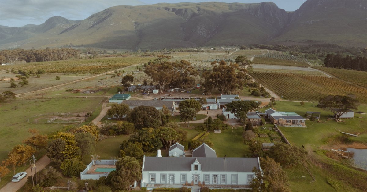 THE HOMESTEAD (Manor House)