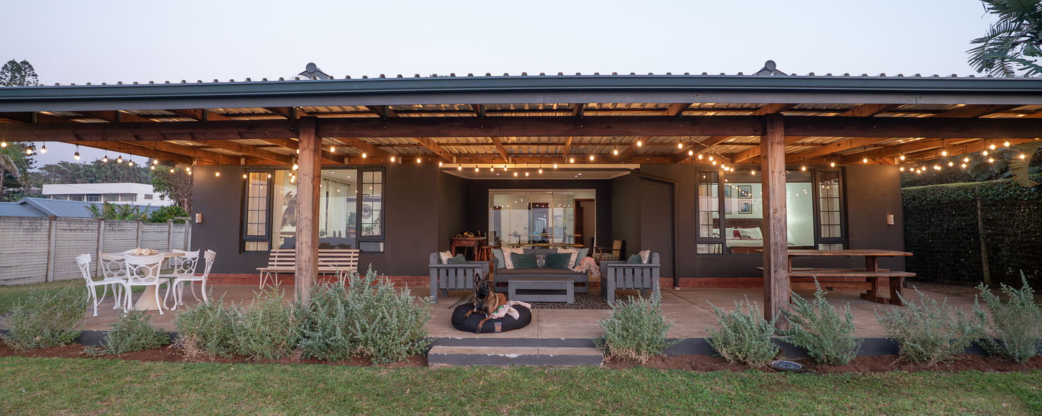 Fenced Pet-Friendly Beach House in Amanzimtoti, KwaZulu-Natal
