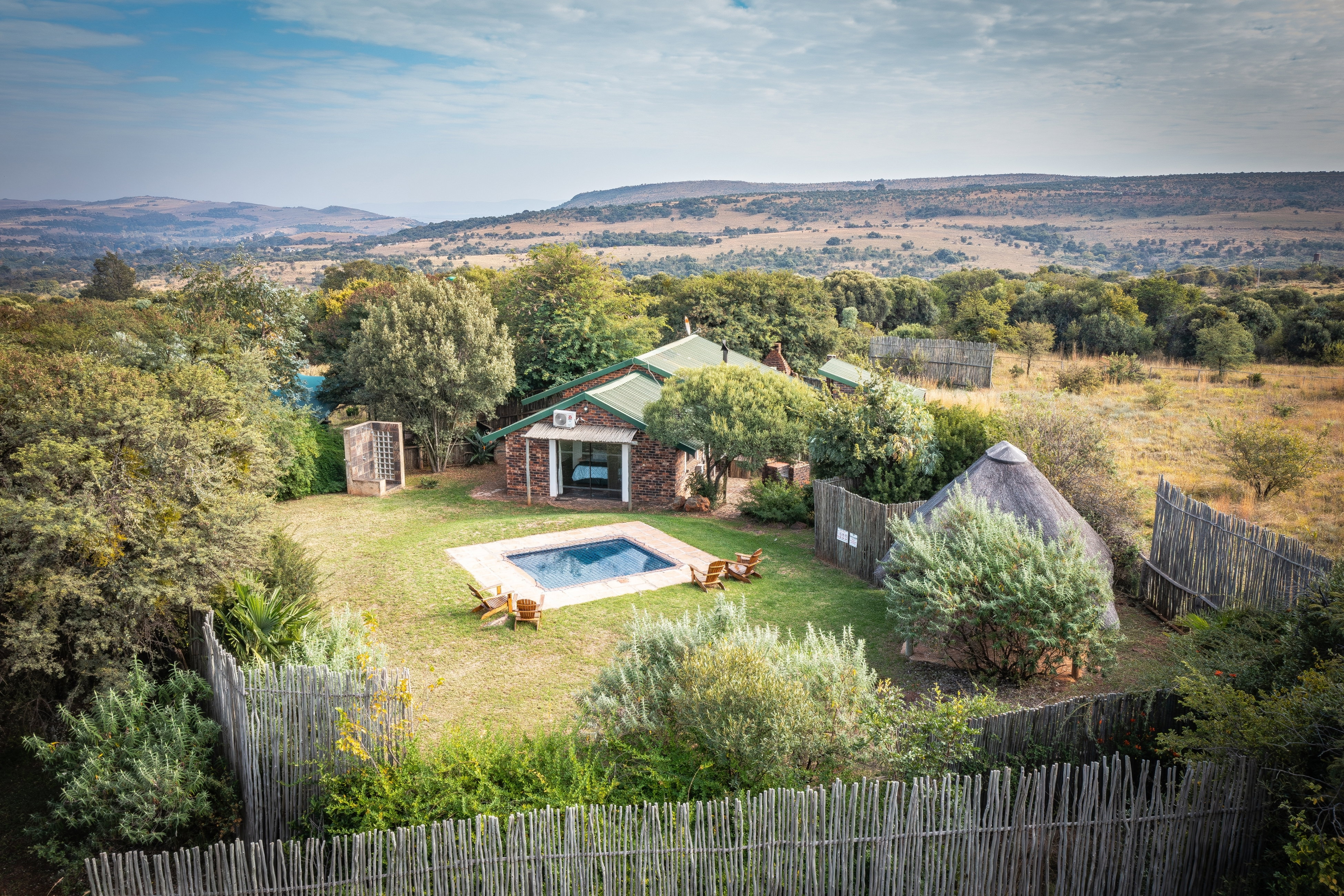 fenced-pet-friendly-accommodation-magaliesburg-gauteng