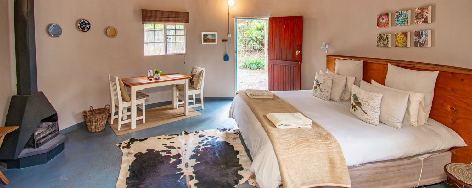 Fenced pet-friendly cottage in Magaliesburg Gauteng with private garden