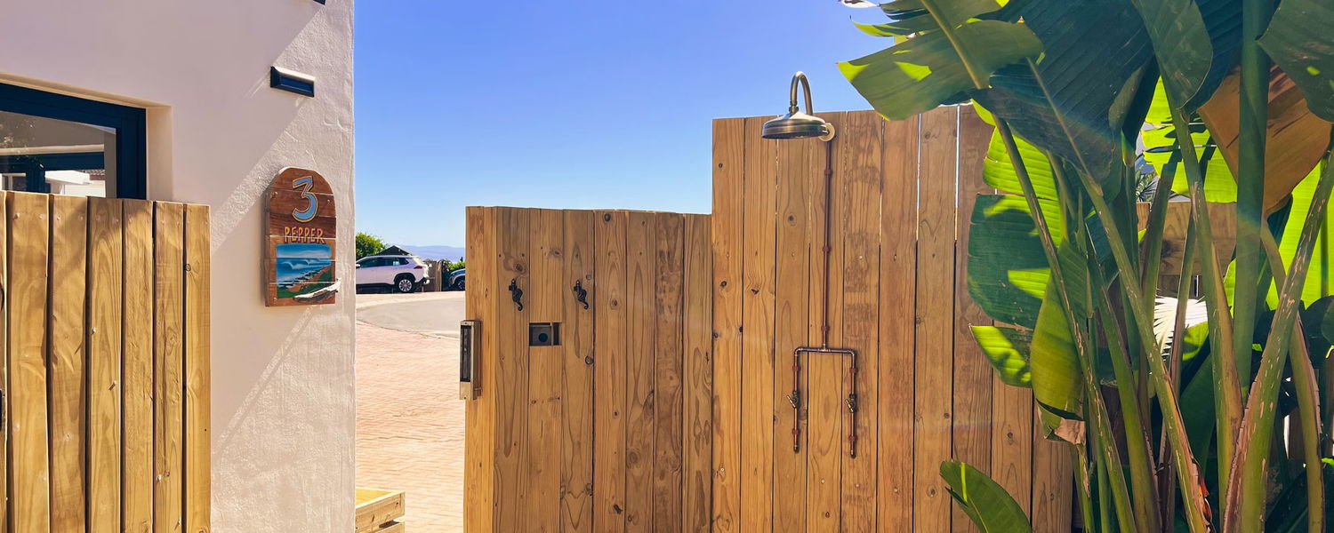 Fenced Beachfront Pet-Friendly Studio Accommodation in Jeffreys Bay_Eastern Cape