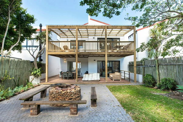 3 PEPPER HOUSE 