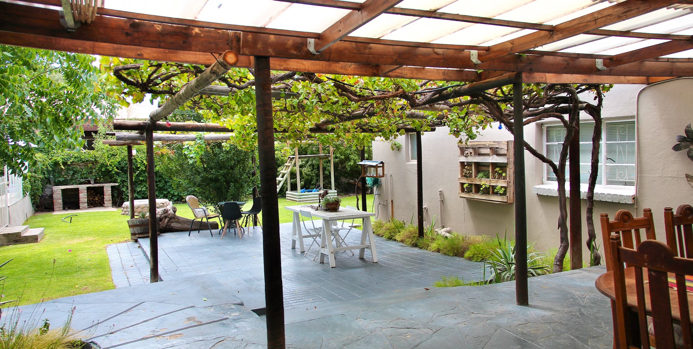 Fenced Pet-Friendly Overnight Accommodation in Beaufort West, Western Cape