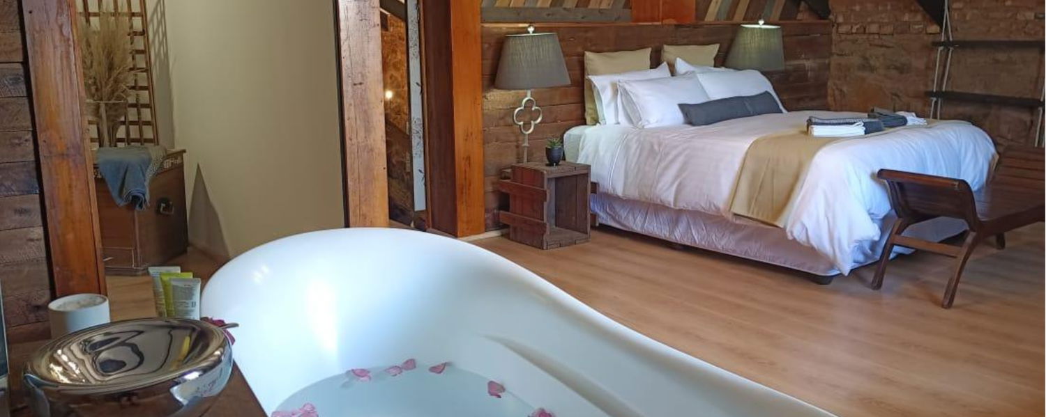 Fenced pet friendly accommodation Hartbeespoort Dam