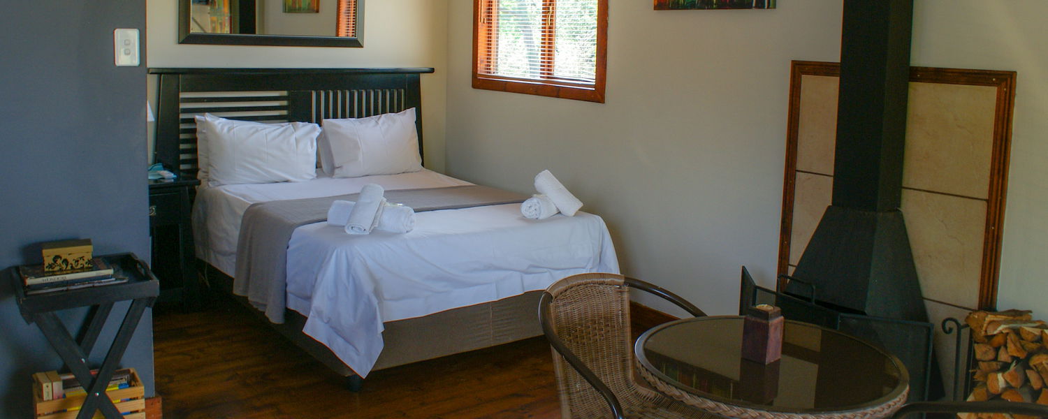 Self Catering Fenced Pet Friendly Accommodation Limpopo Mpumalanga Dullstroom with Fire Place