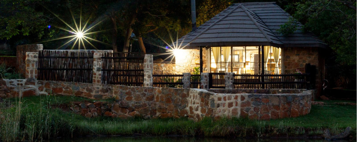 Fenced pet friendly romantic accommodation Dullstroom Mpumalanga 