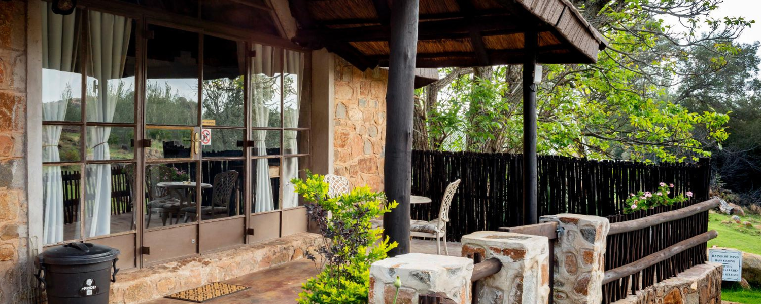 Fenced pet friendly romantic accommodation Dullstroom Mpumalanga 