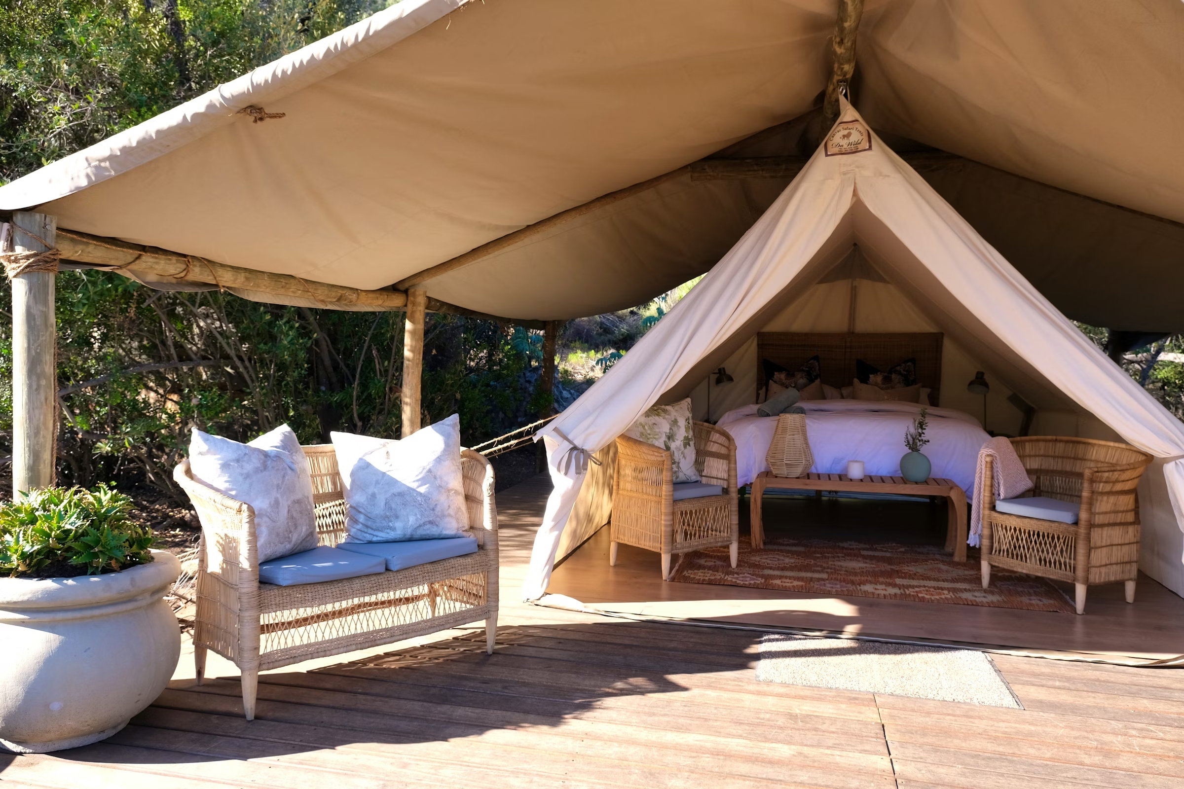 Pet-friendly accommodation in Citrusdal, Cederberg. Off-grid eco cabins and glamping tents in the Western Cape, just a few hours from Cape Town.
