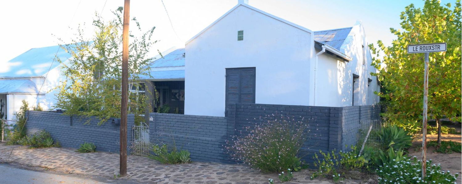 Fenced Pet-Friendly Self-Catering in De Rust