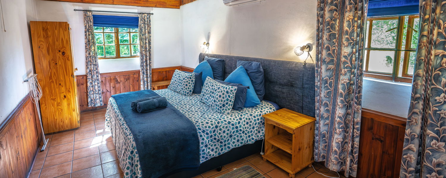 Fenced Pet-Friendly Getaway close to Johannesburg in a Self-Catering Cottage in Magaliesburg 