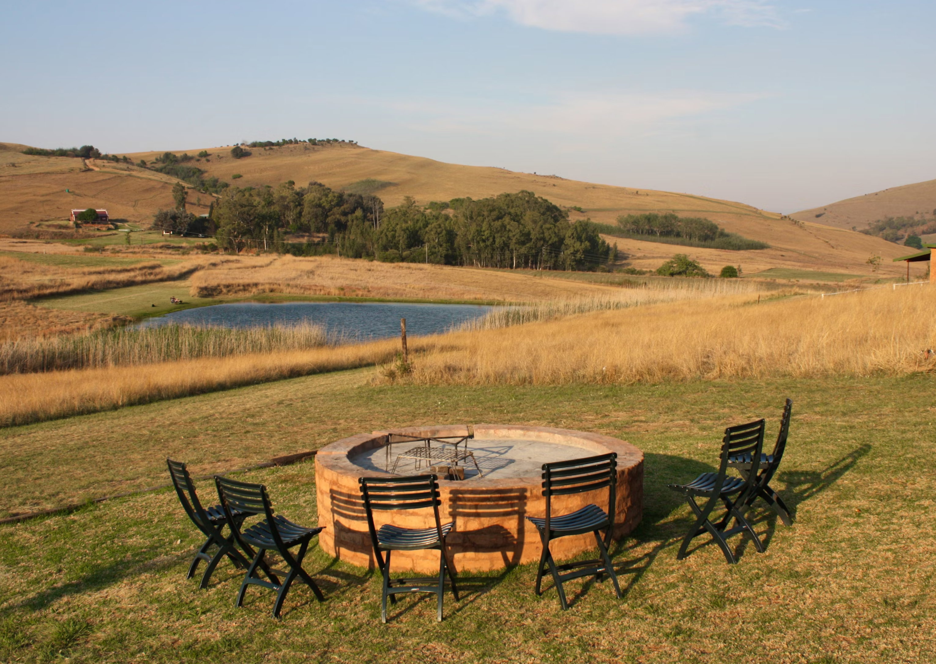 Pet Friendly Accommodation in Dullstroom perfect for dog owners who want to sit around the fire as a group