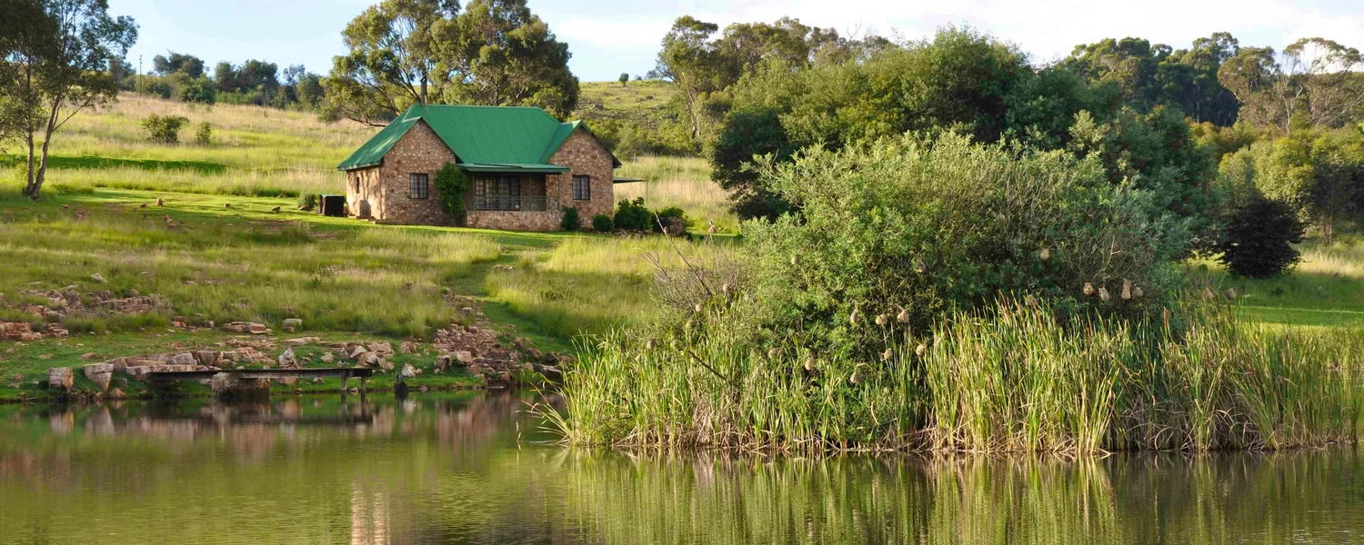 Pet friendly Dullstroom self catering fenced accommodations 