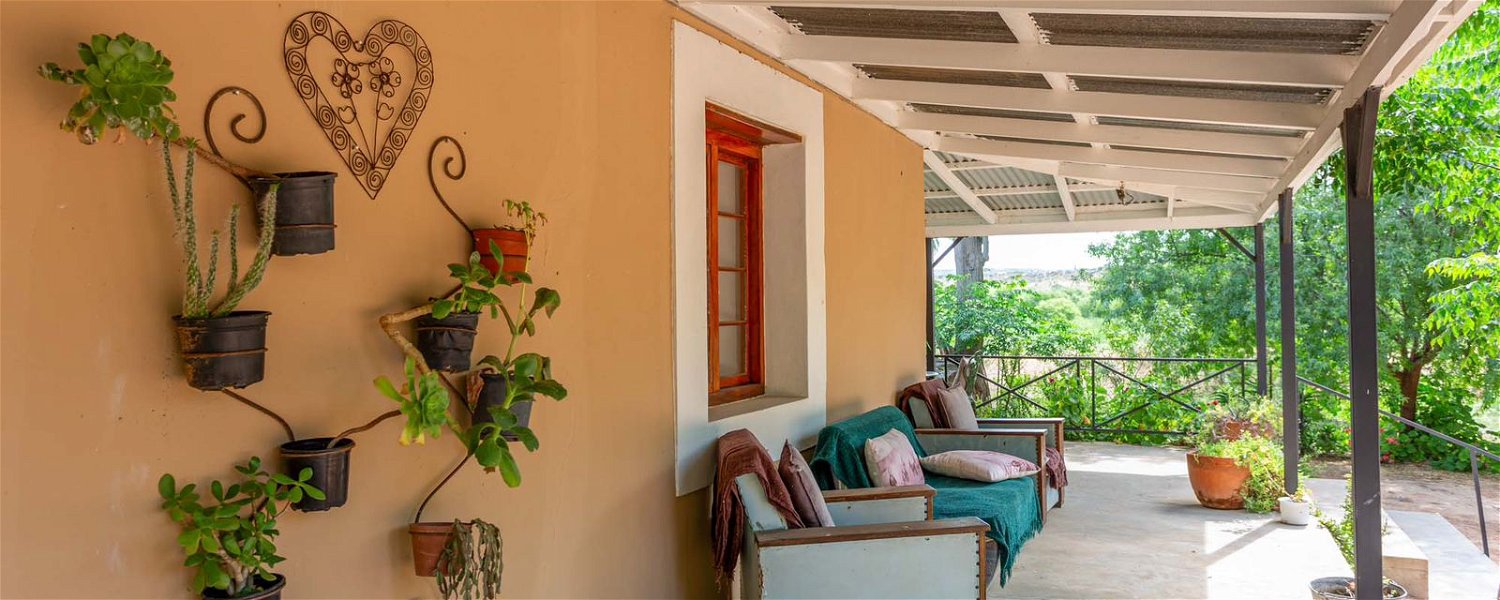 Pet Friendly accommodation Karoo Calitzdorp Stoep