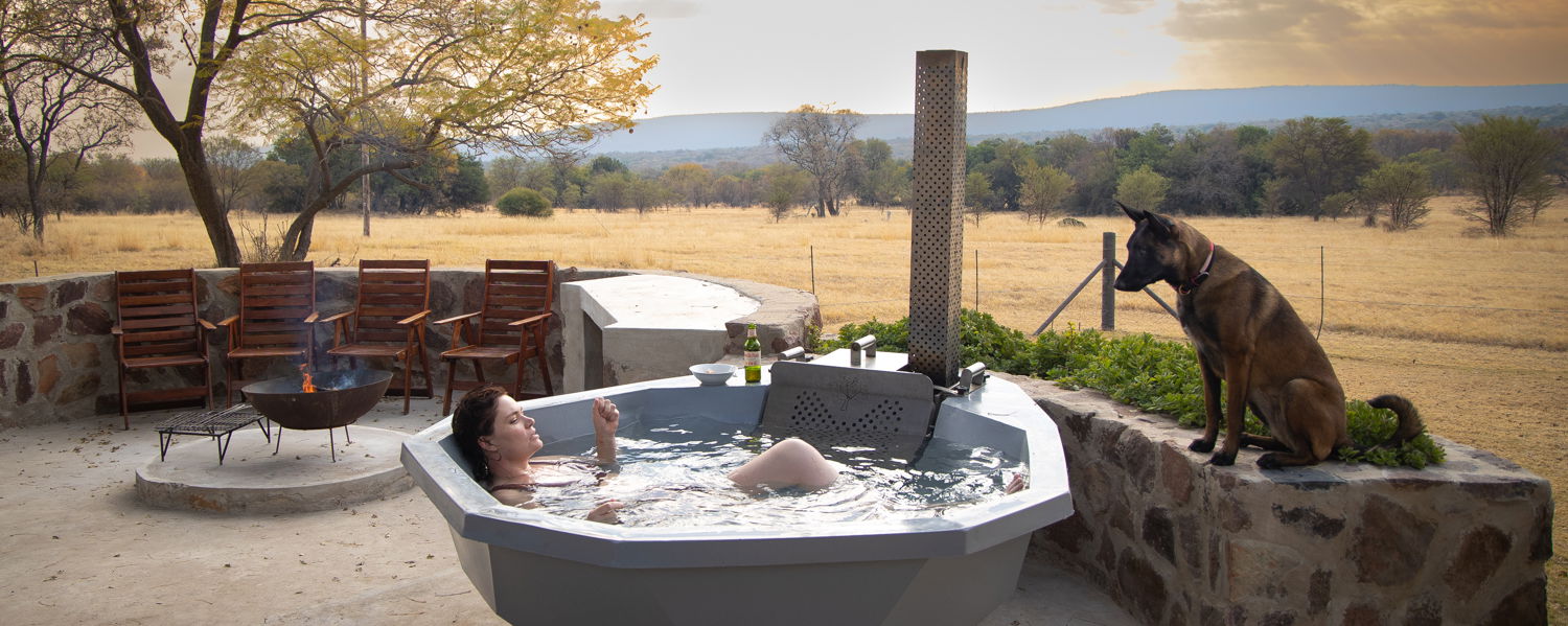 Fenced Pet Friendly Accommodation Vaalwater Limpopo with Woof Fired Kol Kol Hot Tub 