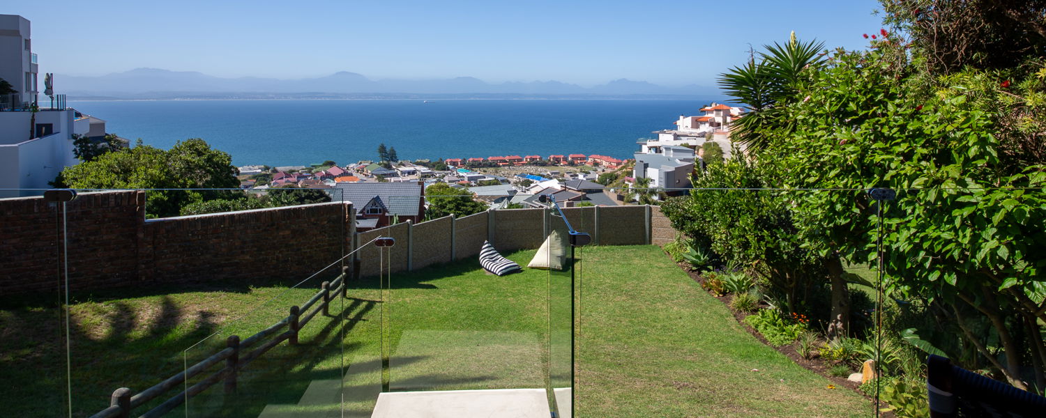 Pet Friendly Self Catering Fenced Accommodation Mossel Bay 