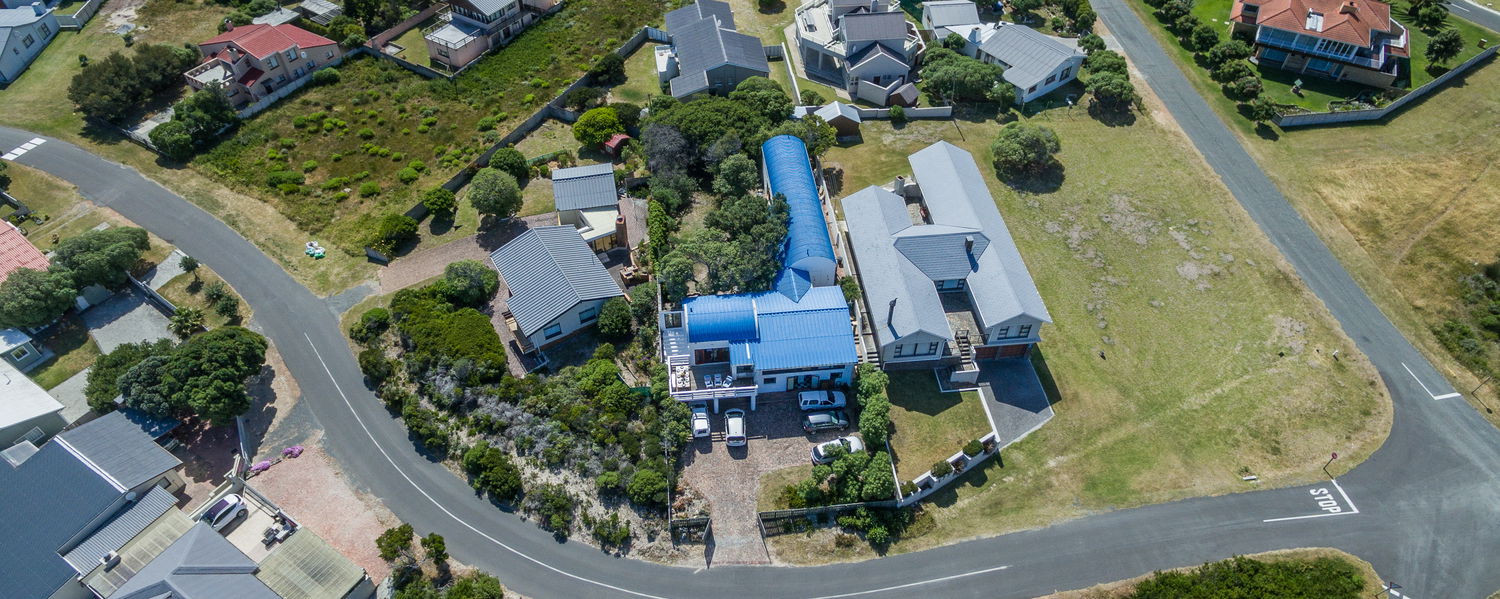 pet friendly accommodation near cape town﻿ in the Western Cape: Franskraal Beach house with Seaview 