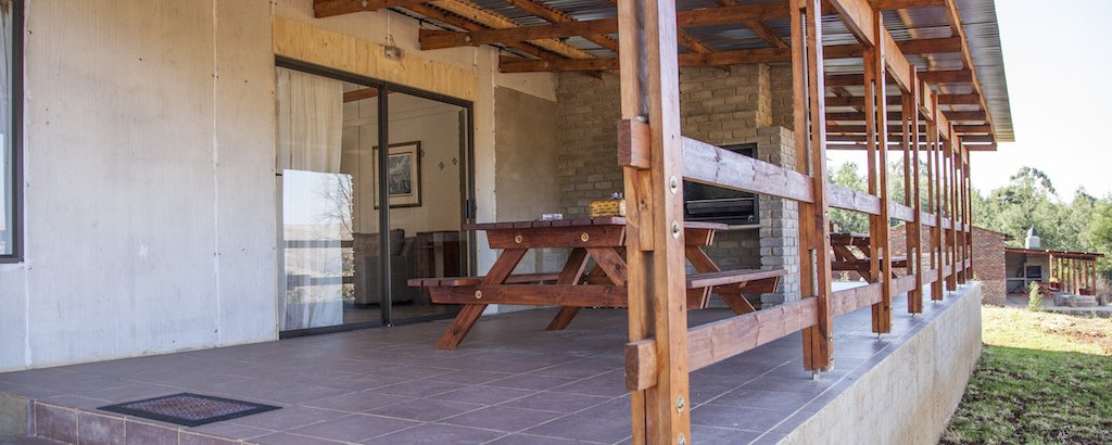 Pet friendly accommodation Dullstroom with fenced garden self catering