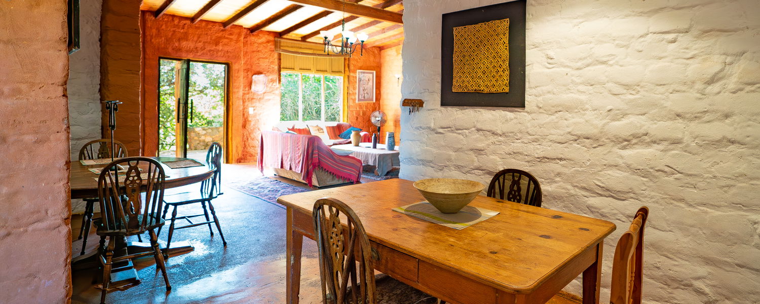 Red Earth Farmhouse Pet Friendly Accommodation HolidayDOG Magaliesburg Gauteng 