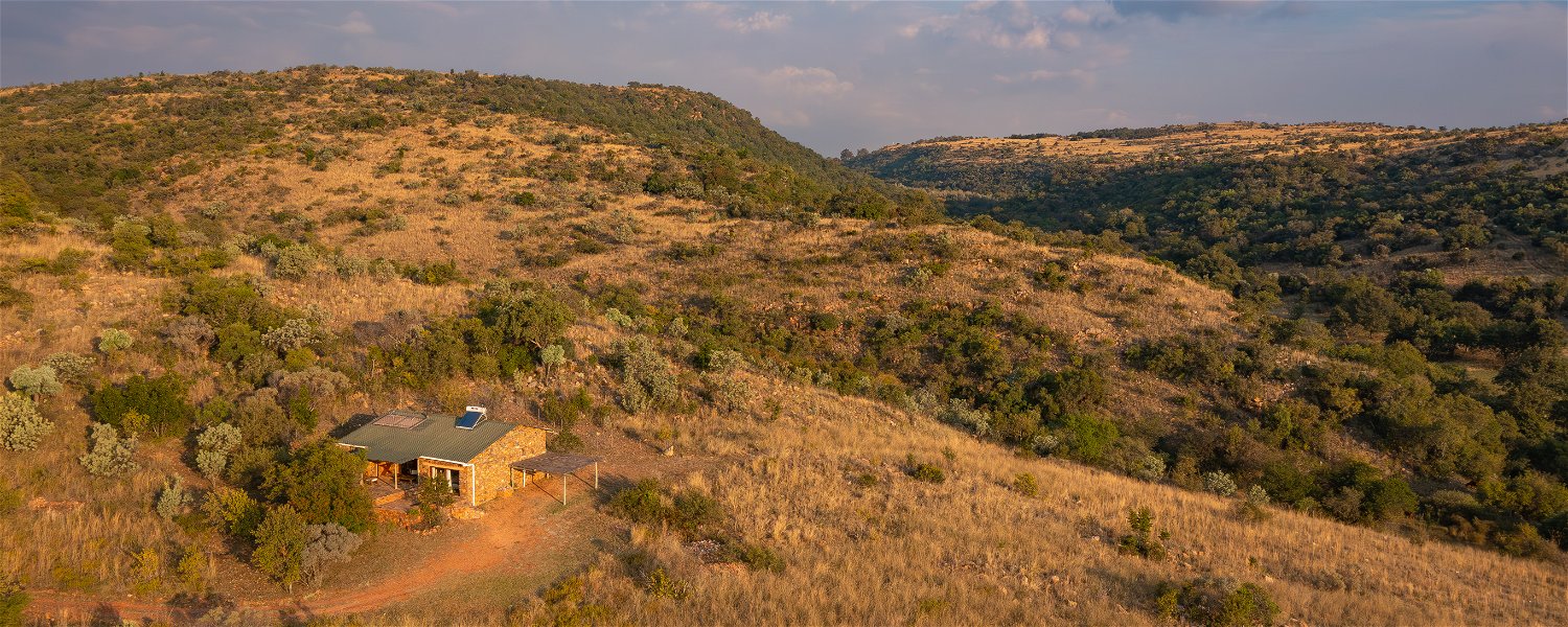 Pet Friendly Fenced Accommodation Magaliesburg near off lead hiking routes