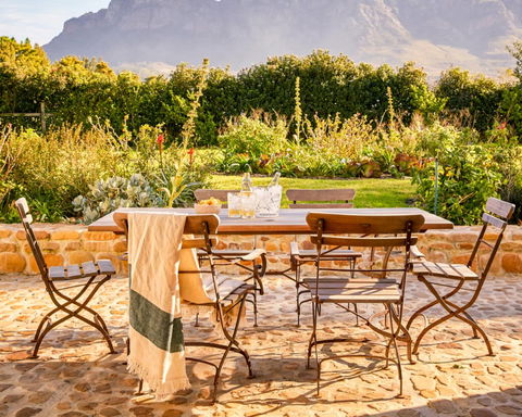 Image showing picnic at Boschendal in Cape Winelands with Gonana South African Travel 